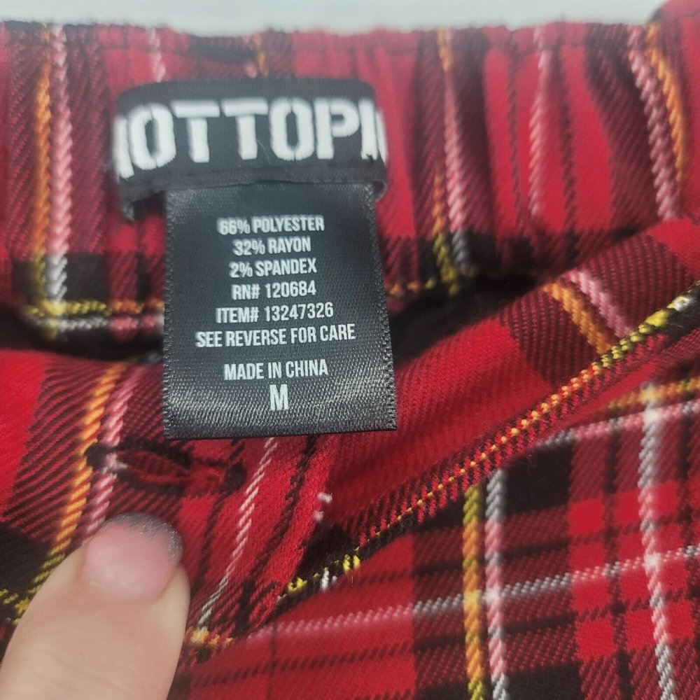 Hot Topic Black Red Plaid Split Leg Pants  Trousers Crop Pockets Size Medium - Picture 6 of 6